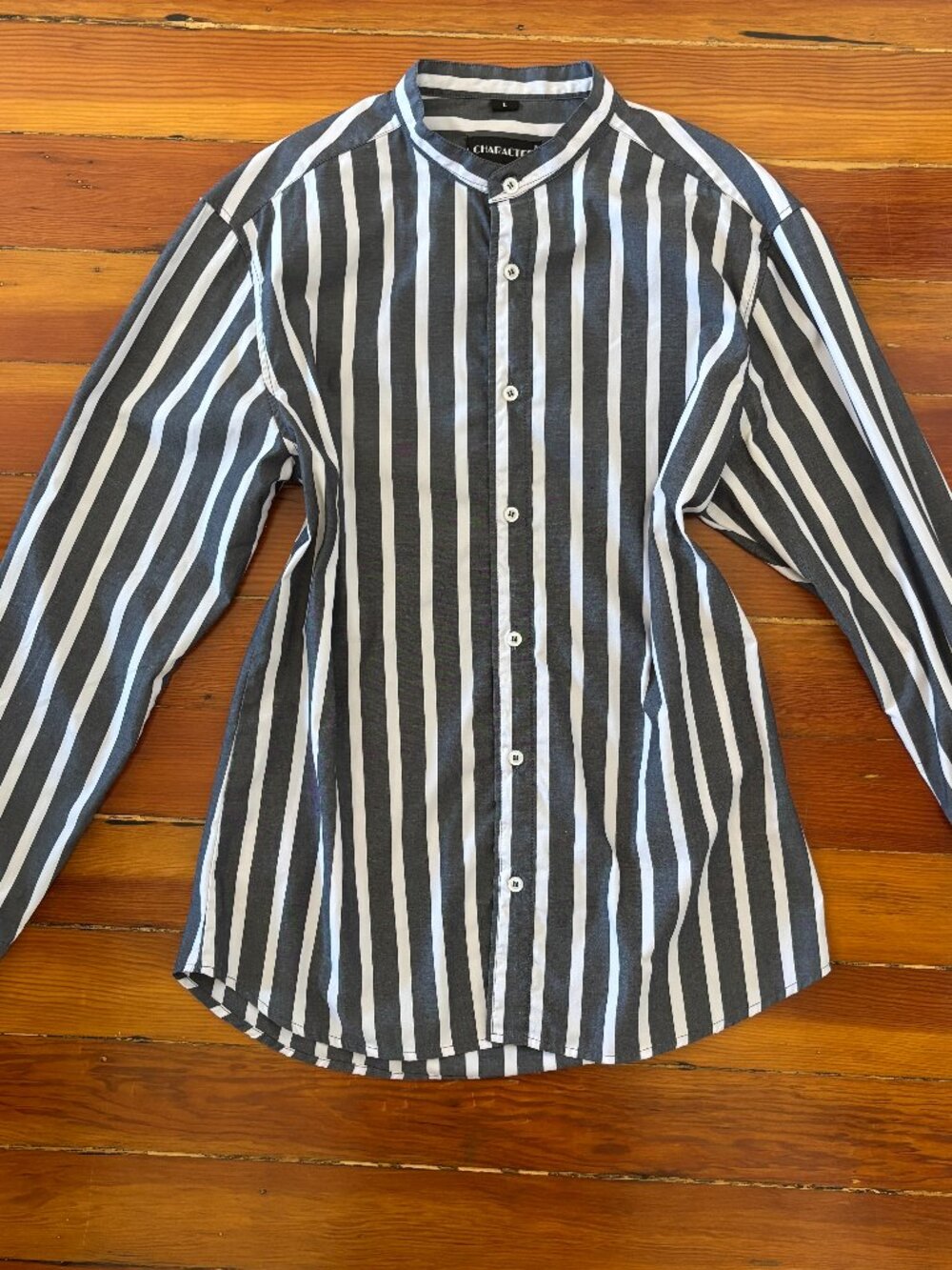 100% Cotton Vintage Minimalist CBK Striped Long Sleeve Button Down Character L